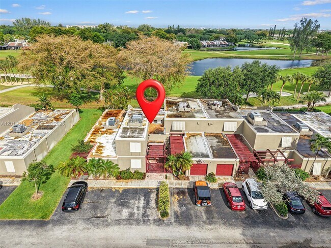 Building Photo - 1391 W Fairway Rd