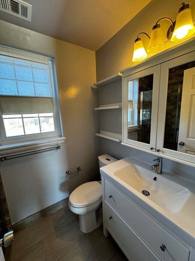 Building Photo - Experience Elevated Living in Arlington, VA