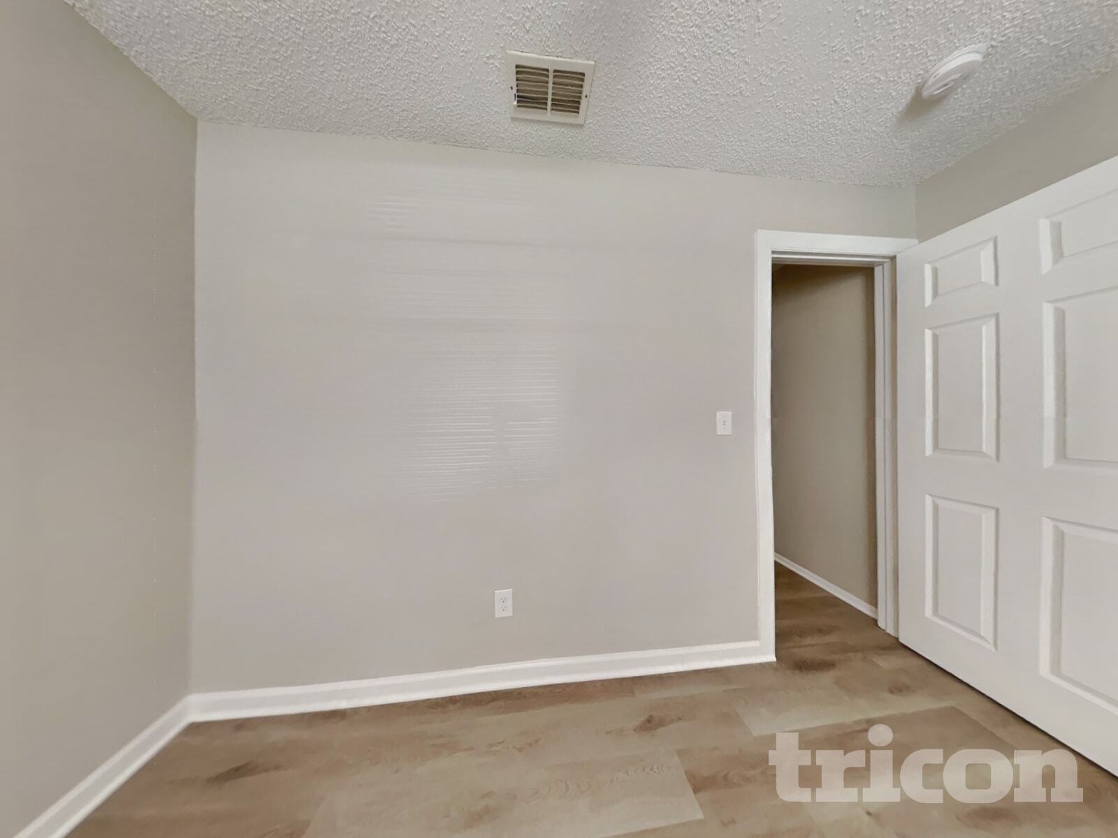 Building Photo - 3154 Macdonald Drive Clearwater FL