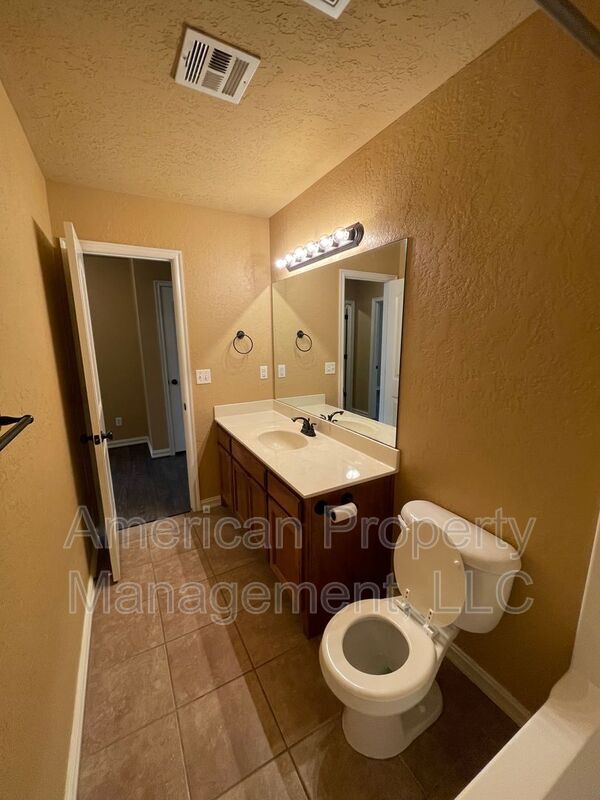 Building Photo - 13046 E 133rd Pl N