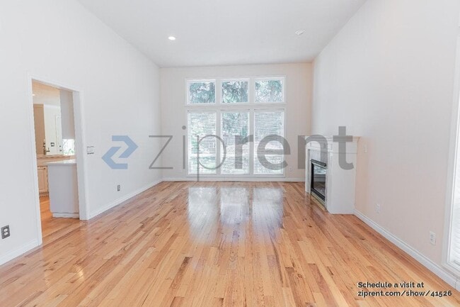 Building Photo - 16124 Baccarat Way