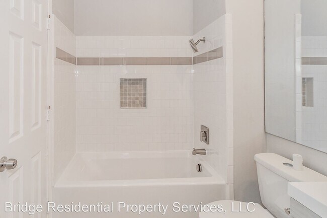 Building Photo - 1 br, 1 bath House - 5023A Birchman Ave.