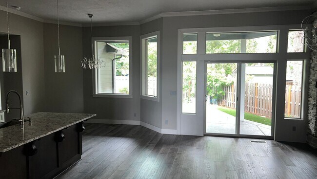 Building Photo - VIDEOTOUR: Executive-Style Custom Home, Incredible Quality! PETS WELCOME