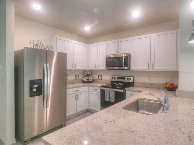 Building Photo - 17014 Oval Rum Dr