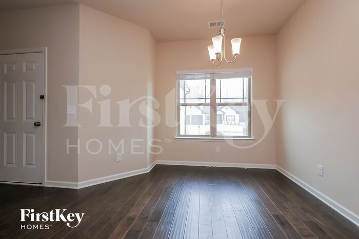 Building Photo - 3180 Alhambra Cir