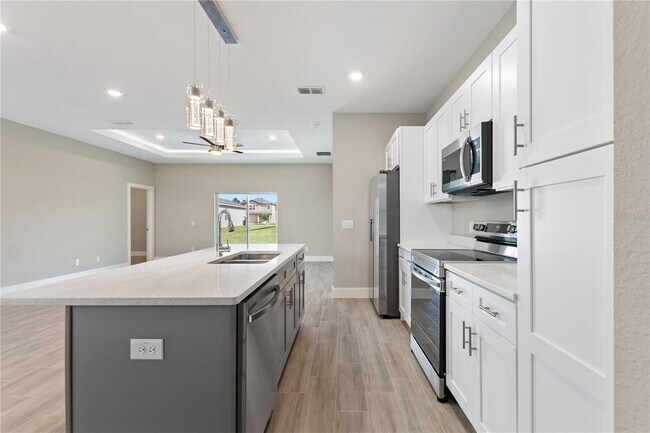 Building Photo - 205 Hyacinth Ct