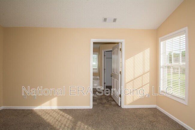 Building Photo - 106 Meghan Pl