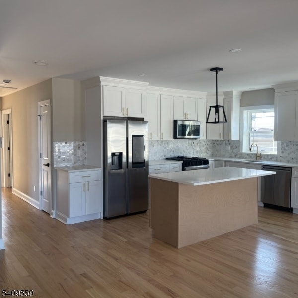 Building Photo - 1297 Avy St