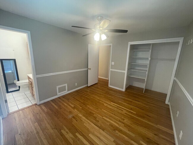 Building Photo - 550 E 250 N