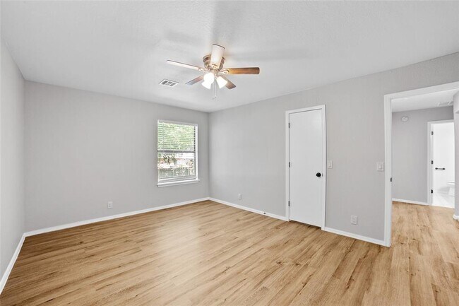 Building Photo - 7008 S 78th E Ave