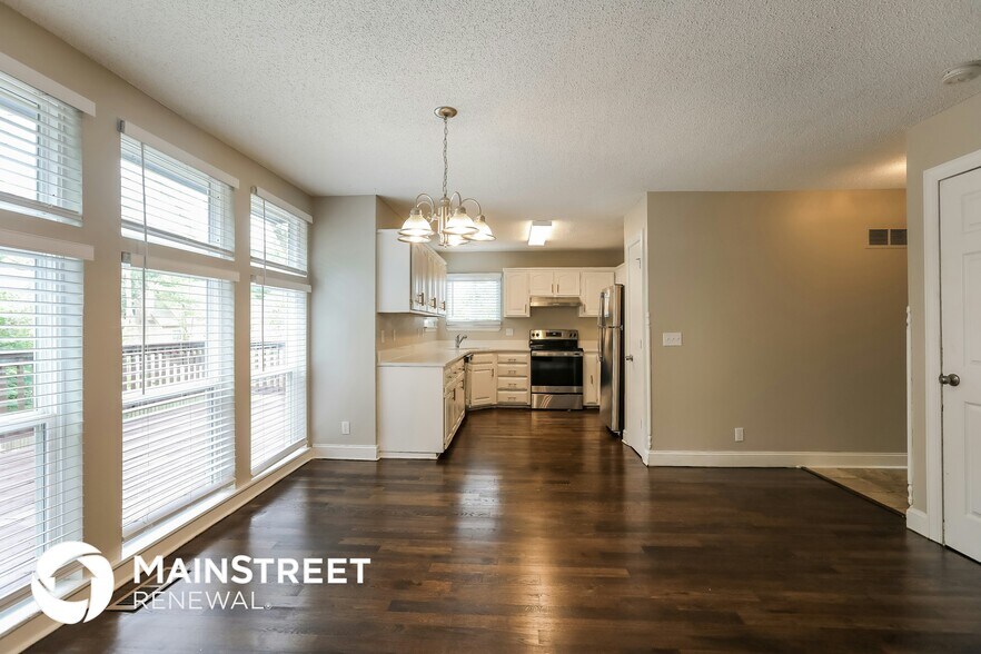 Building Photo - 1231 N Marilla Ln