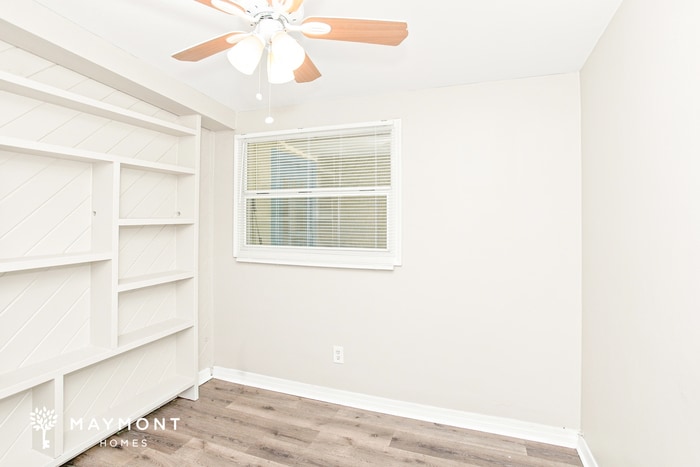 Building Photo - 2156 Alemanda Dr