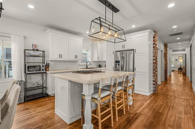 Building Photo - 2200 Hurley Ave