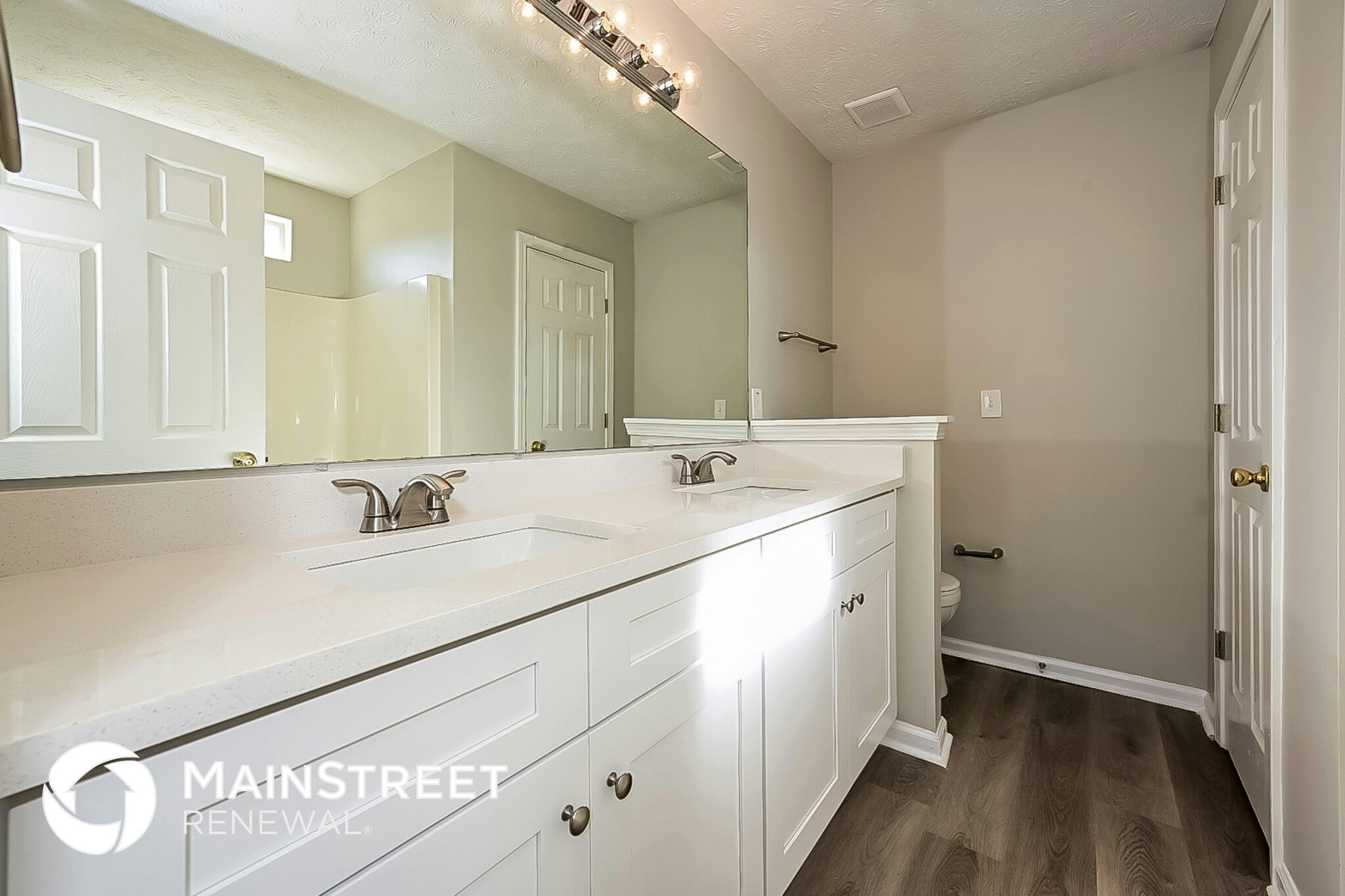 Building Photo - 7545 Broadhurst Dr