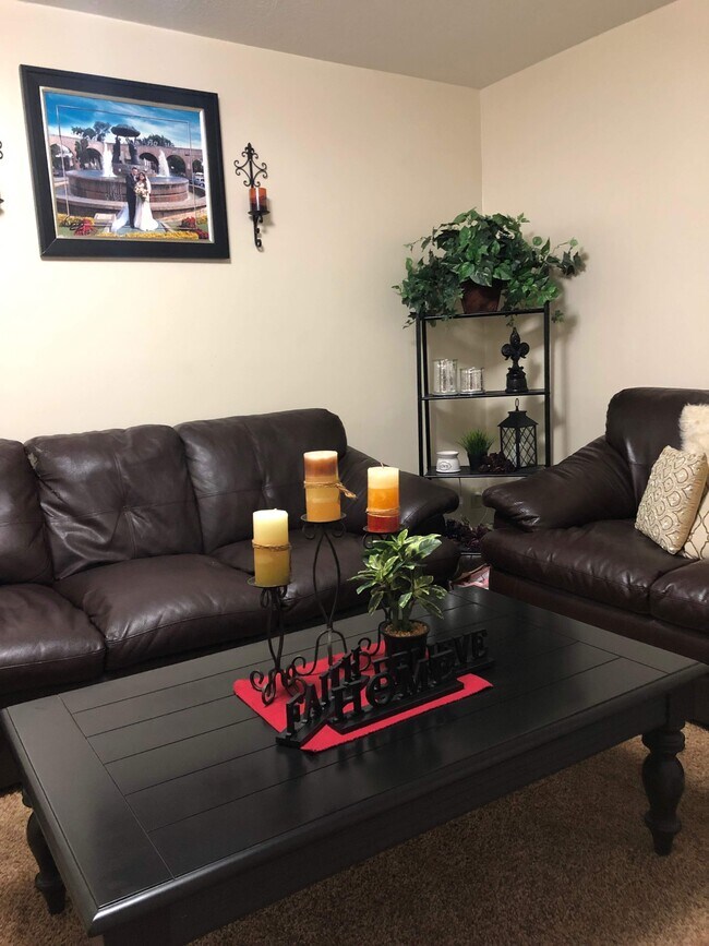 Building Photo - 230 Bridger Dr