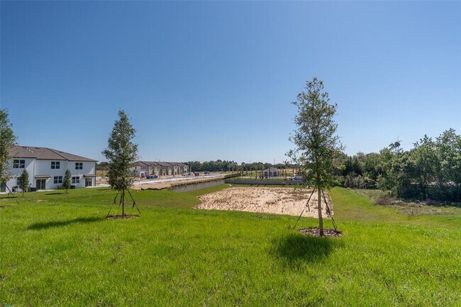 Building Photo - 394 Madison Dr