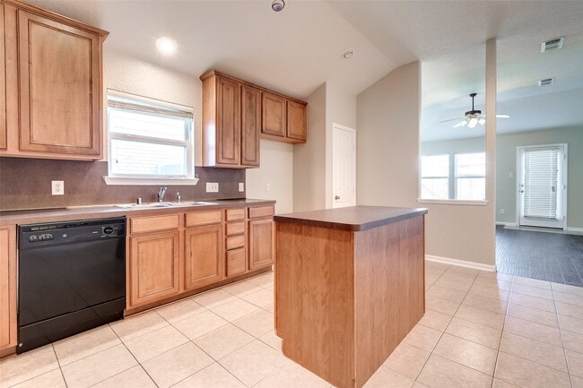 Building Photo - 17910 Carroll Pl Ln