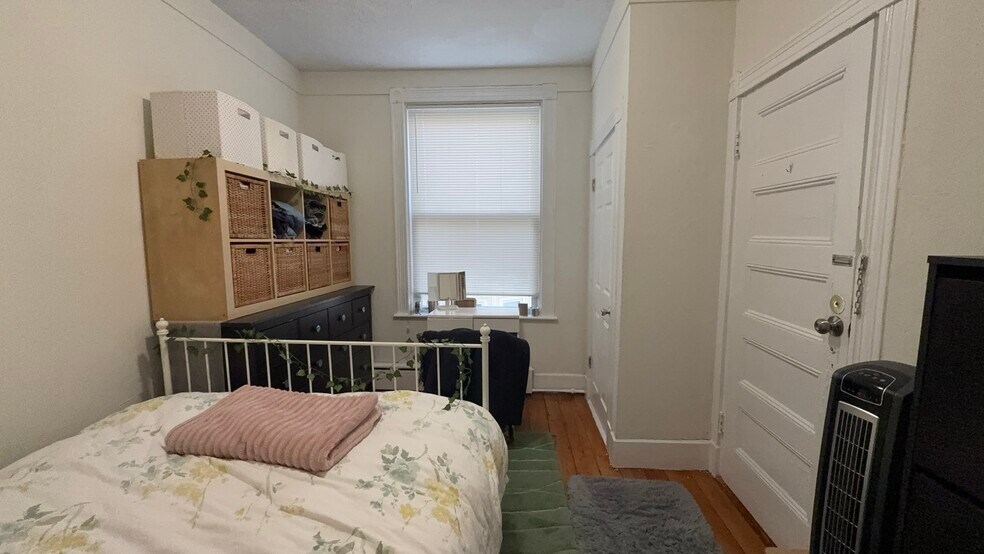 Building Photo - 26 Darling St