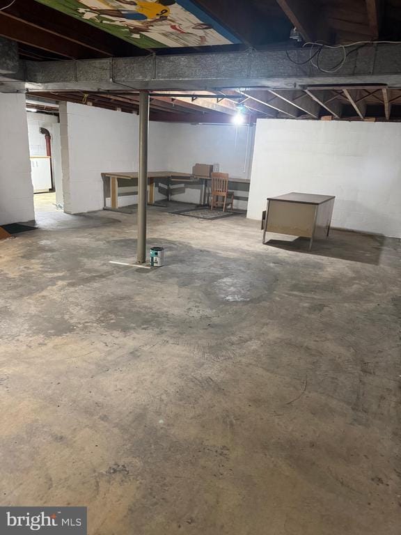 Building Photo - 1747 W McGalliard Ave