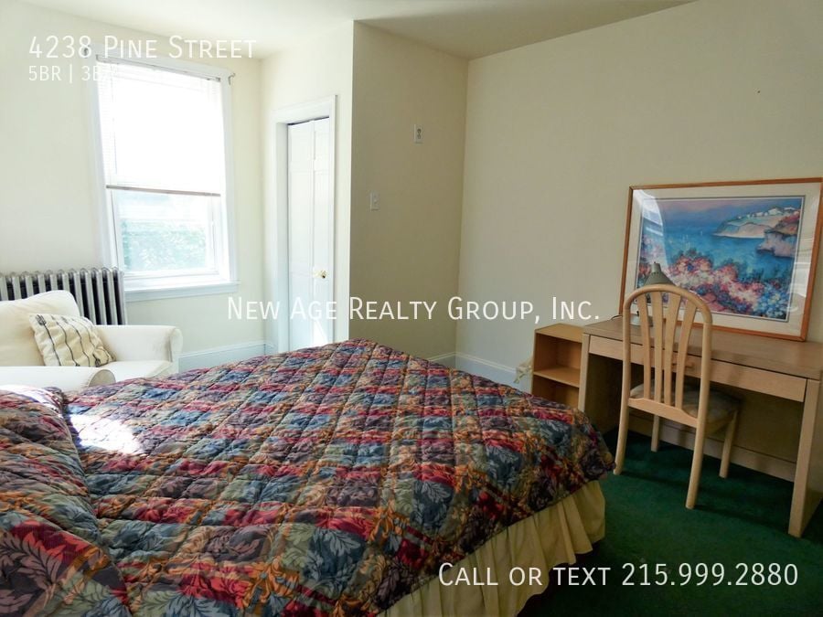 Building Photo - 4238 Pine St