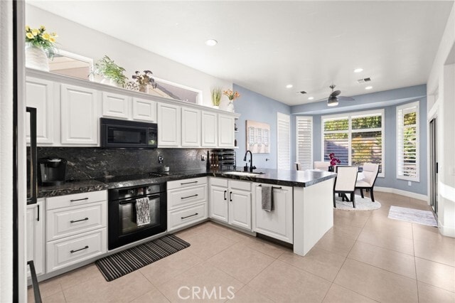 Building Photo - 36627 Crown St