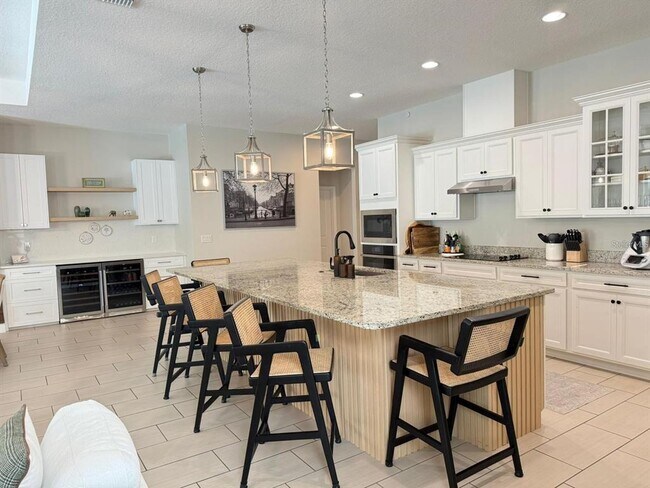 Building Photo - 15372 Gilligan Ct