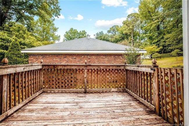 Building Photo - 221 Waxhaw Dr