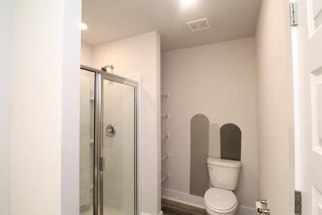 Building Photo - Nature Creek 3BD Townhome w/ Garage, Pool ...