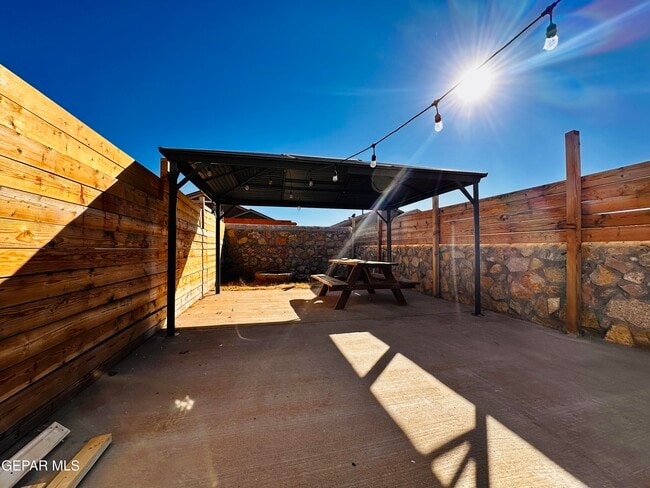 Building Photo - 14912 Jerry Armstrong Ct