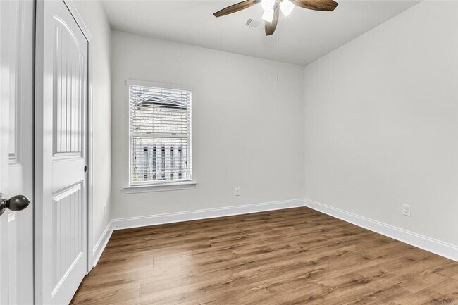 Building Photo - 1513 Westbury Park Ct