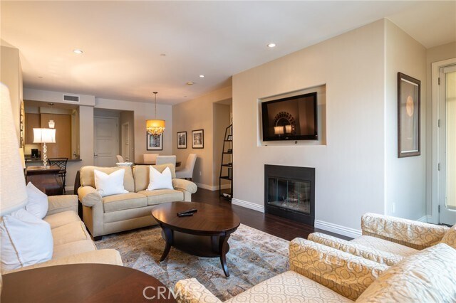 Building Photo - 305 Caruso Ave