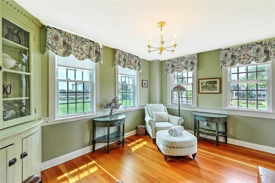 Building Photo - 148 Fogland Rd