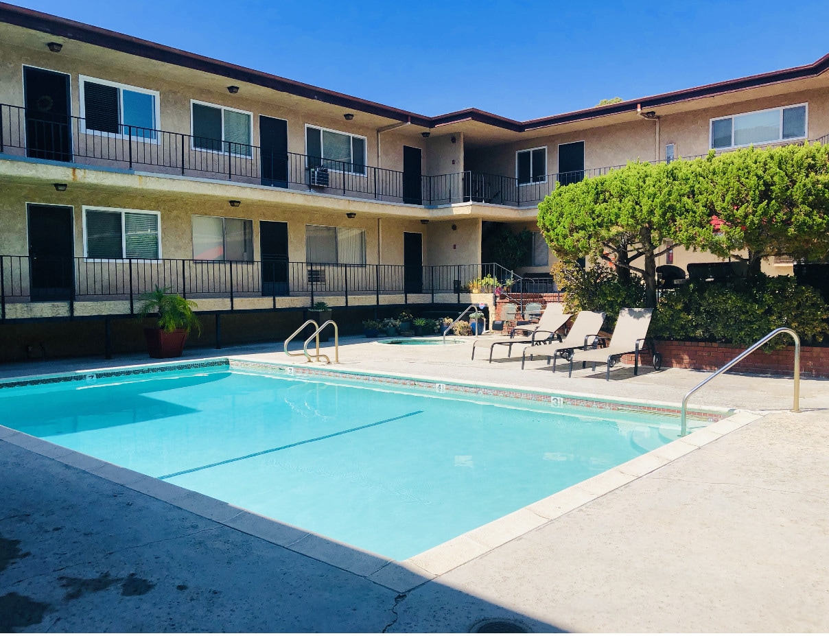 Pool - 3907 La Crescenta Ave
