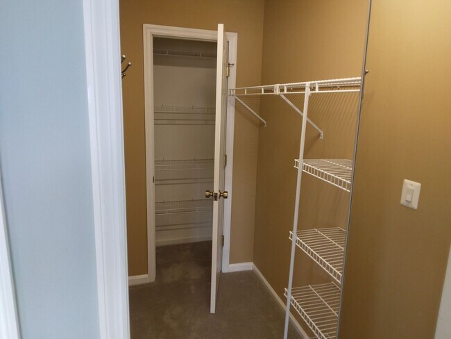 Building Photo - Harbor Front, 2 Bedroom, 2 Bath, Corner Unit at Mariners Pointe in Little River! Available Now!