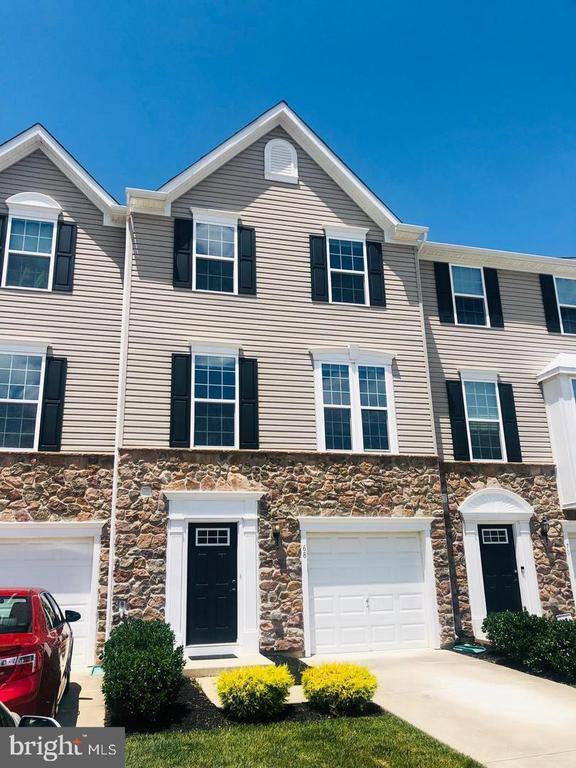 Building Photo - 68 Benford Ln