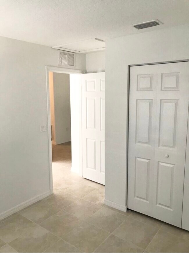 Building Photo - 59 Seattle Trail