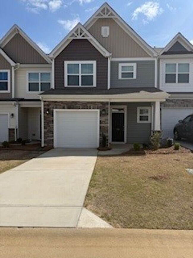 Building Photo - Brand New 3 Bedroom Townhome Available NOW in Piedmont, SC