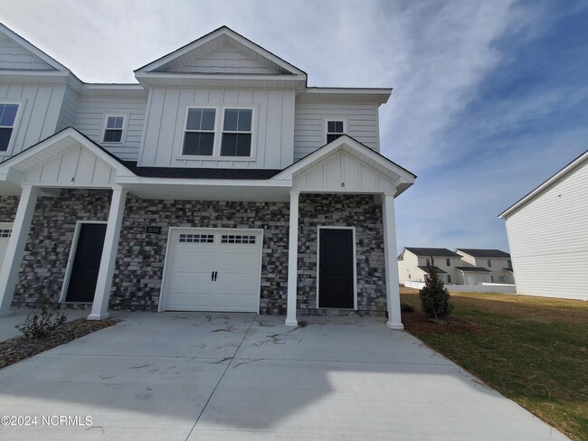 Primary Photo - 2124 S Kali Ln