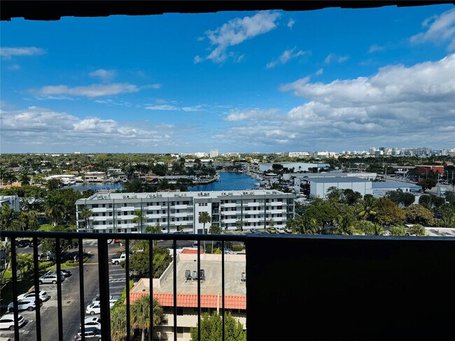 Building Photo - 777 S Federal Hwy