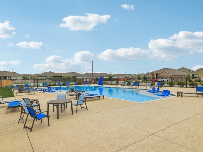 Building Photo - 114 Clear Water Pass