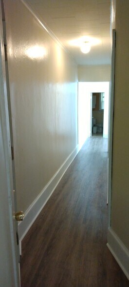 Building Photo - 169 Division St