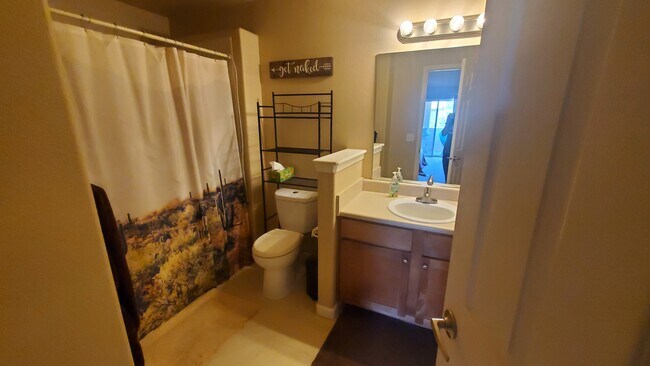 Building Photo - 6984 Ash Creek Hts