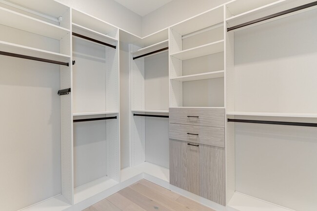 Building Photo - LUXURY 2BEDROOM IN MIRA VILLA W/ STRIP & M...