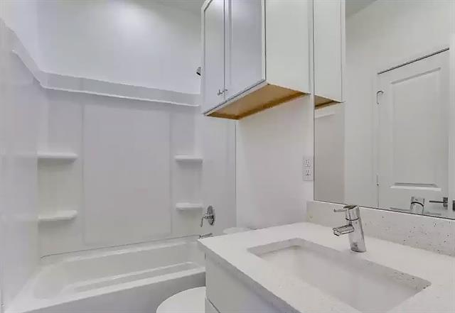 Building Photo - 3275 Dallas St