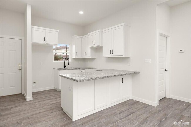 Building Photo - 1321 Joscelyn Dr