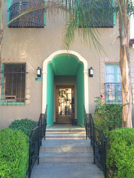 Building Photo - 655 S Dunsmuir Ave