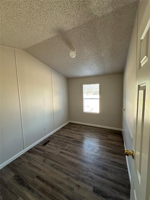 Building Photo - 530 Opal Ln