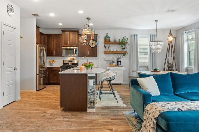 Building Photo - 1306 Falconer Wy