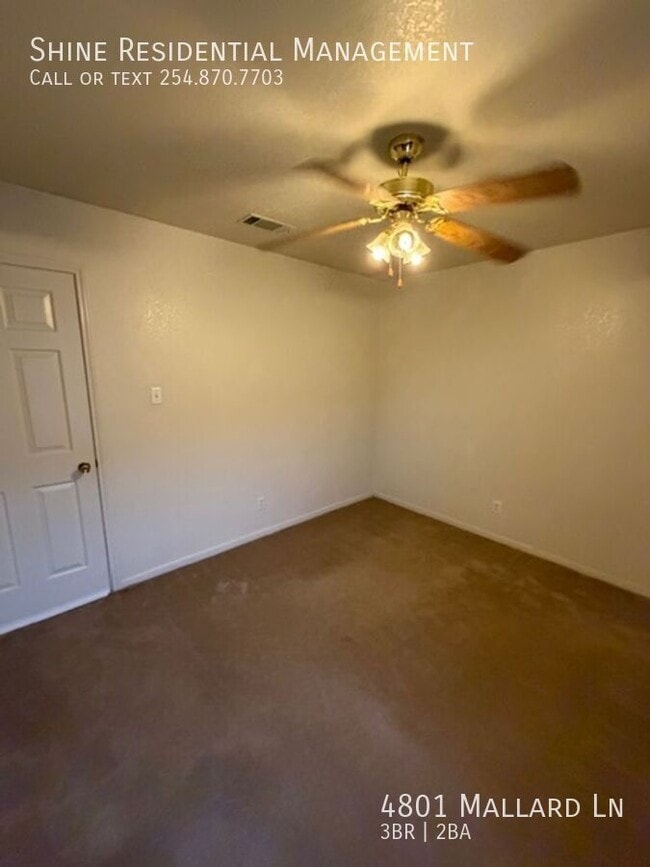 Building Photo - 4801 Mallard Ln