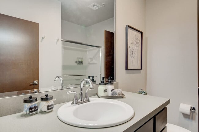 Building Photo - 2210 Remington Way